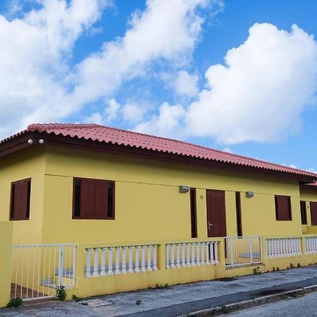 Iona'S Home: Vibrant 2Bedroom Home Near Willemstad Exterior foto